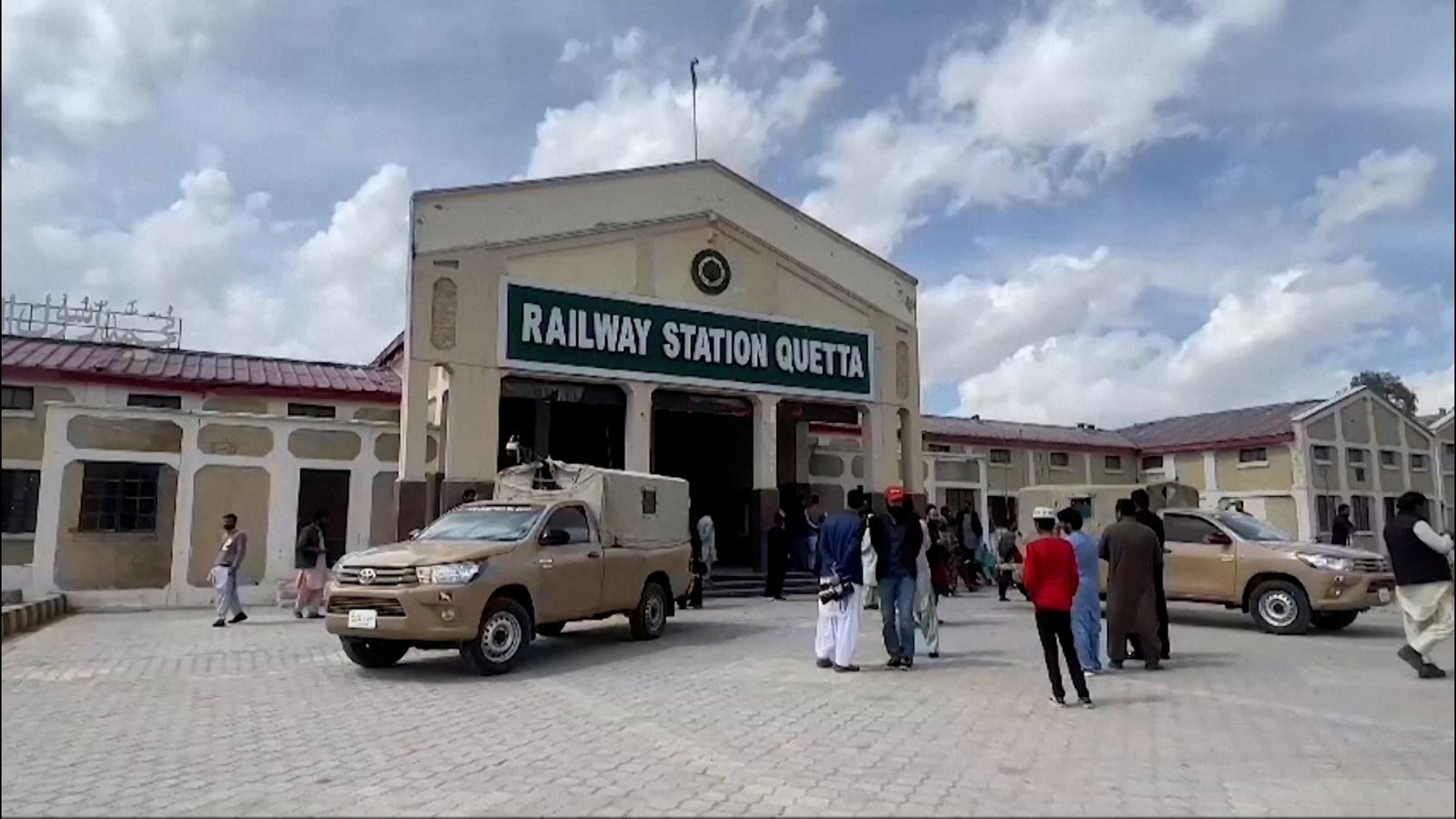 Video: Questions in Pakistan over train hijacking | Transport