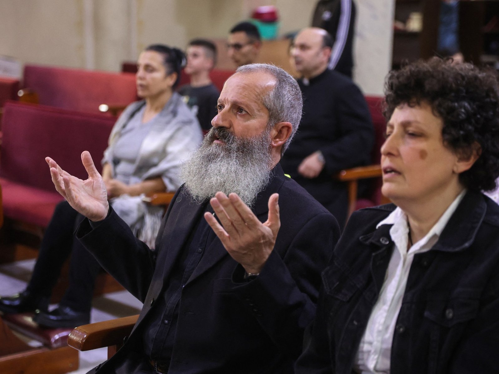 Gaza’s Christians mourn death of Pope Francis | Israel-Palestine conflict News
