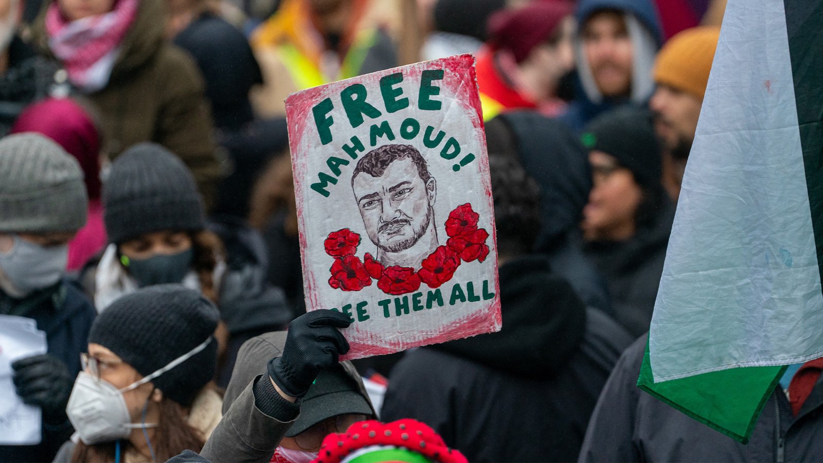 Hundreds in New York demand release of Mahmoud Khalil who faces deportation | Gaza