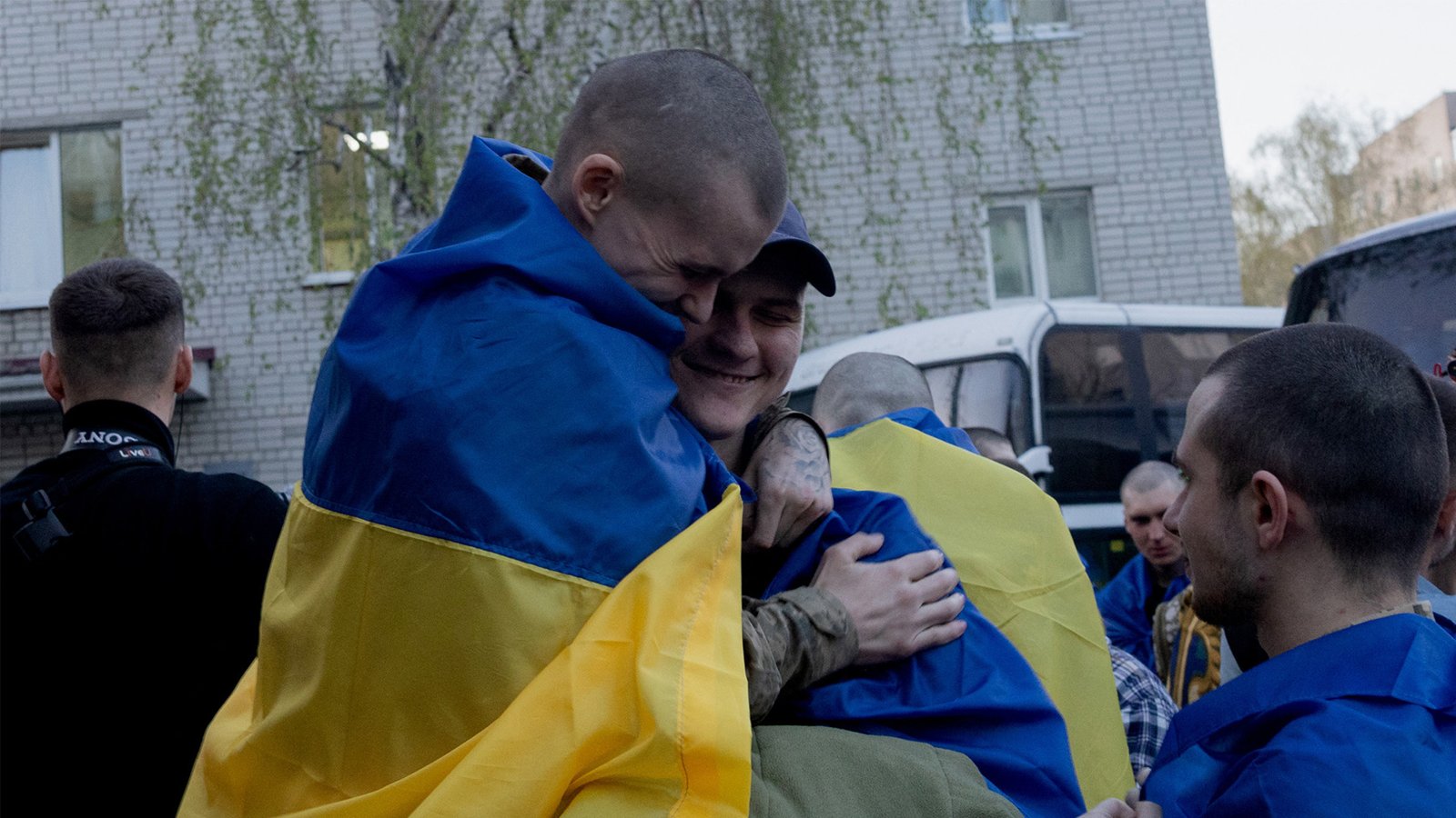 Largest Russia-Ukraine prisoner swap takes place amidst declared ‘truce’ | Russia-Ukraine war