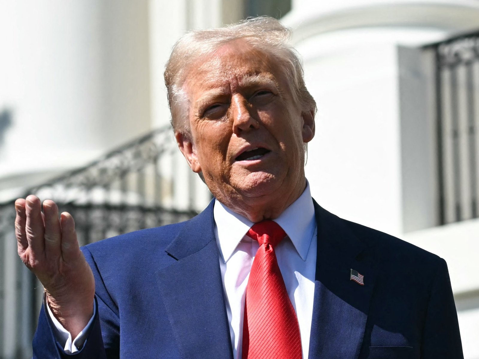 Trump shocks with tariff increase on China, ‘pause’ for everyone else | Trade War