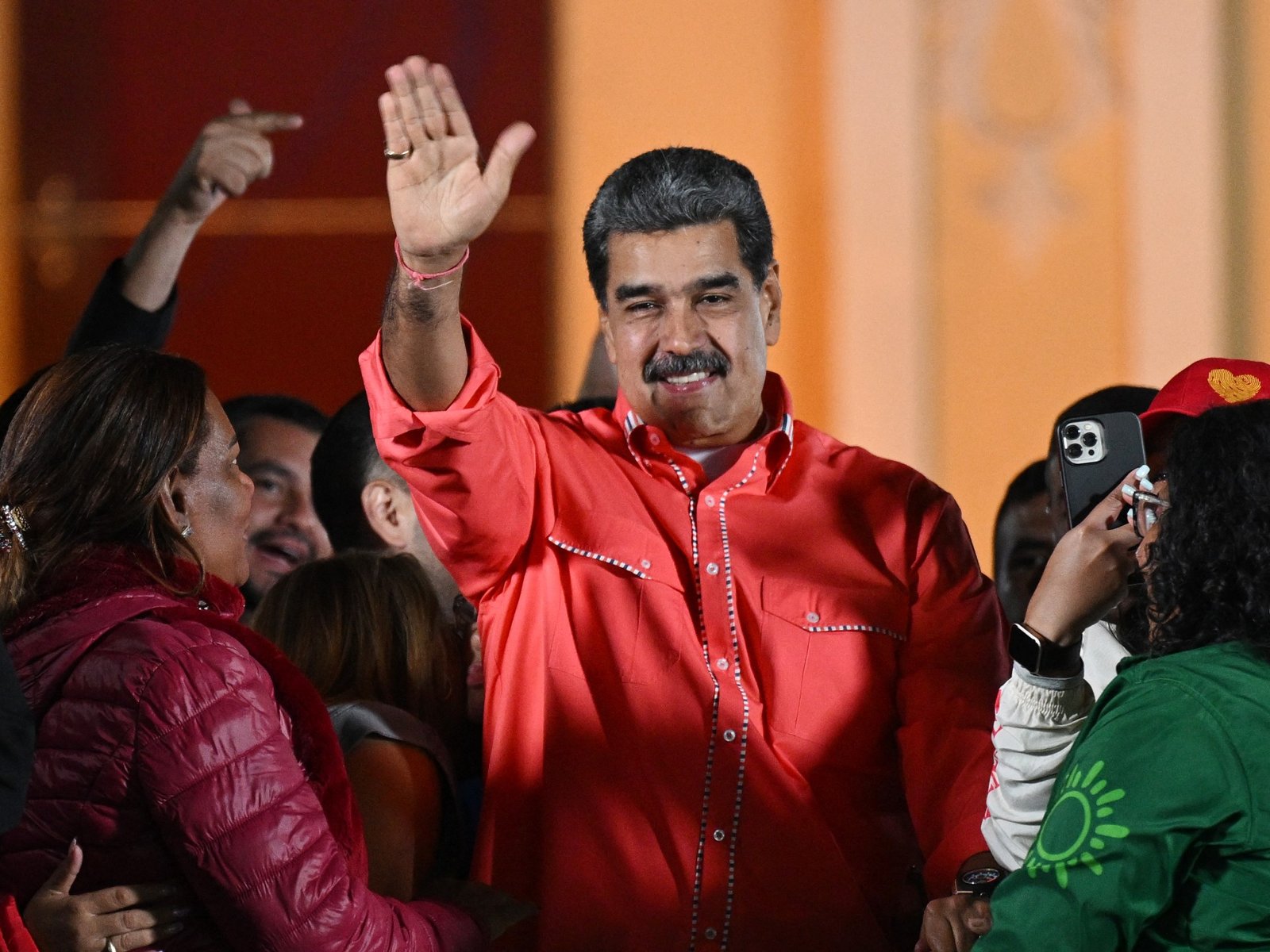 Maduro triumphs in Venezuelan election boycotted by opposition | Politics News